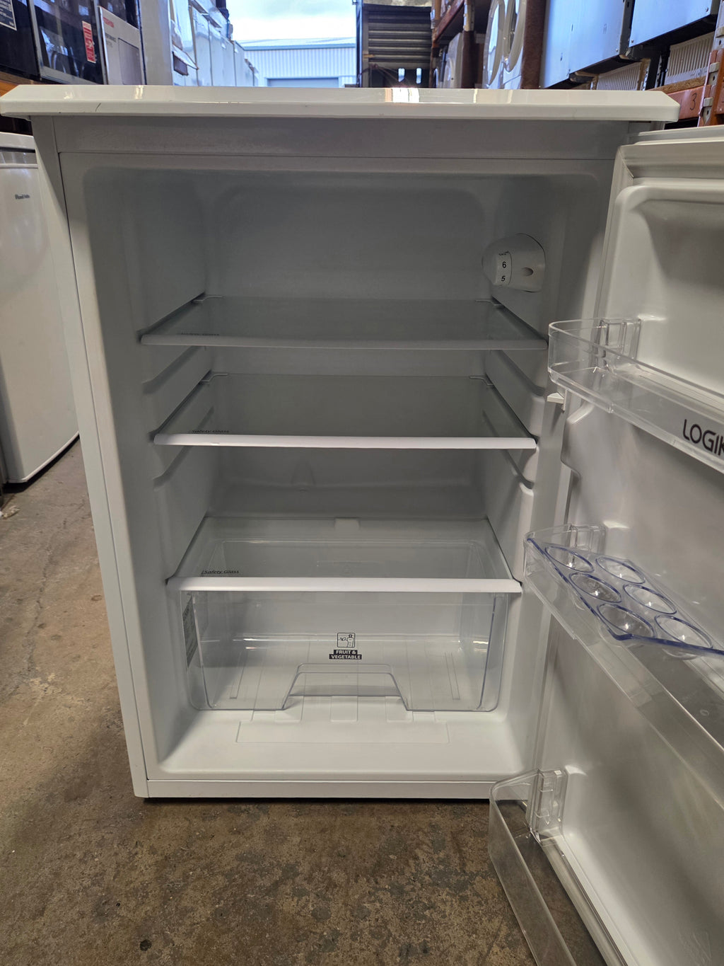 Logik LUL55W23 Freestanding Undercounter Fridge – White