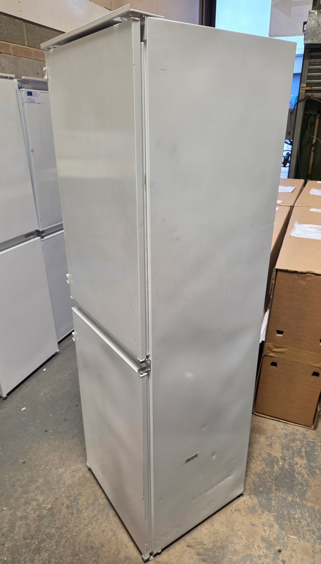 ELECTROLUX ENN2743AOV