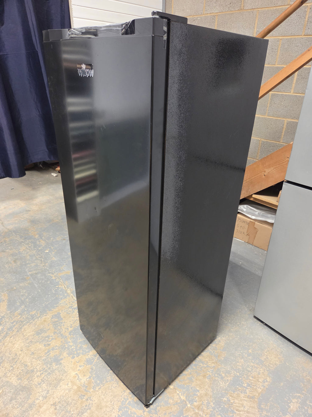 Willow WTL55B 241L Tall Larder Fridge – Black
