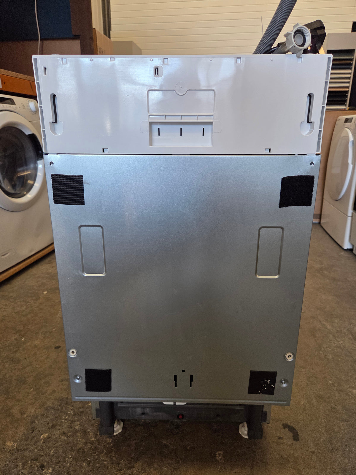 Indesit IN2IE10CS80UK Slimline Integrated Dishwasher - White