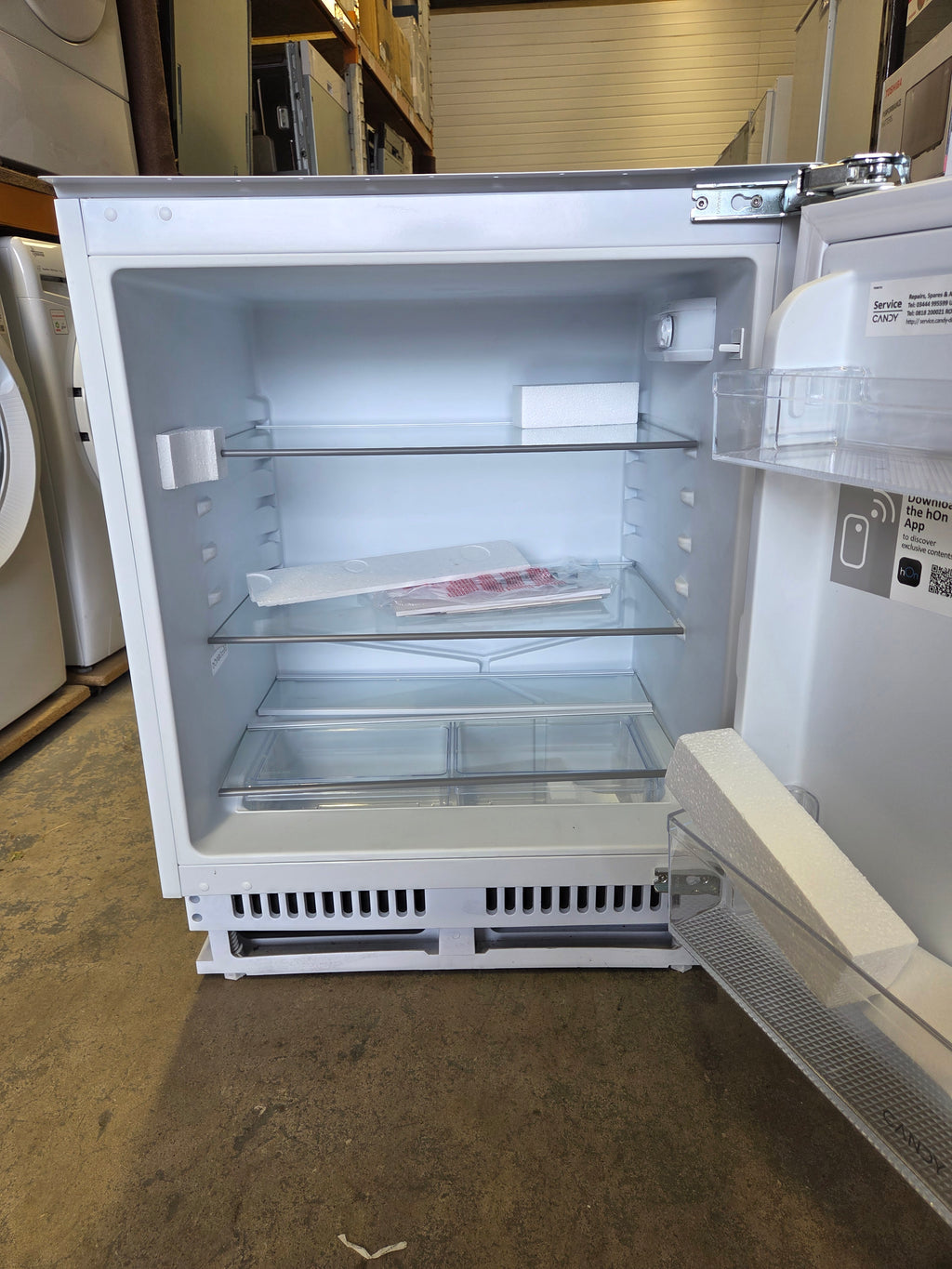 Candy CMLS68EWK Undercounter Integrated Fridge - White