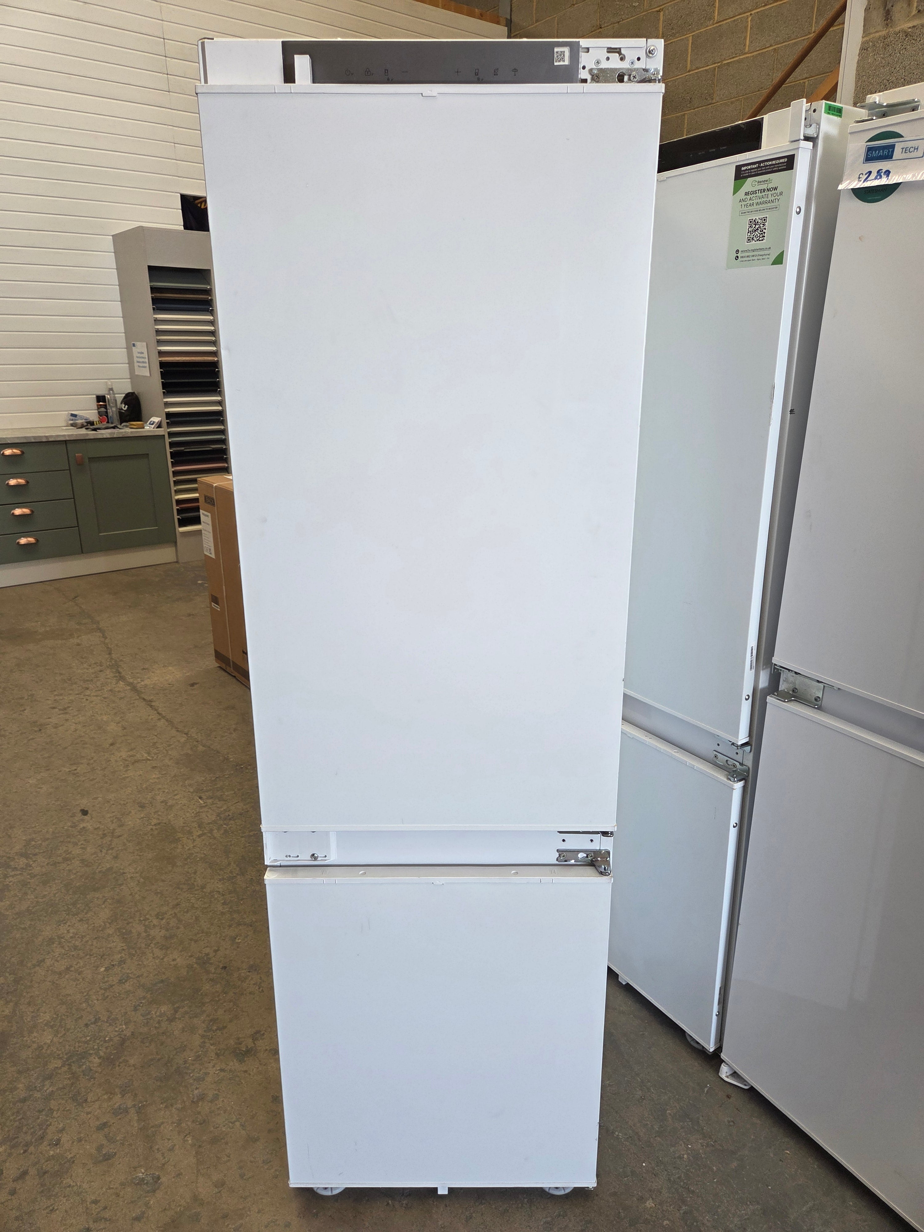 Hoover HONBQT3518EK Integrated 70/30 No Frost Fridge Freezer