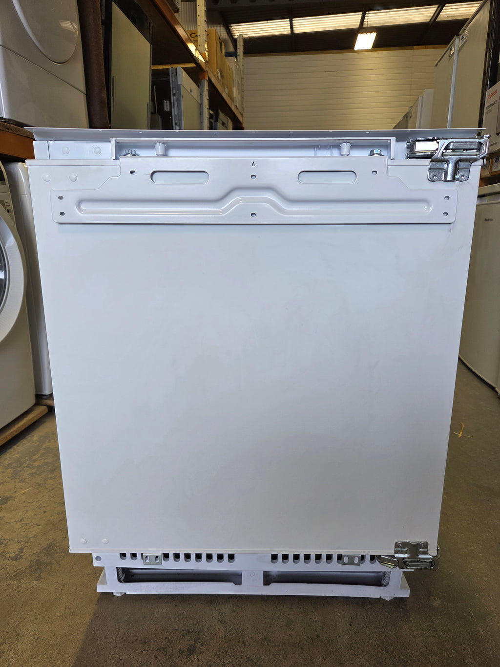 Candy CMLS68EWK Undercounter Integrated Fridge - White