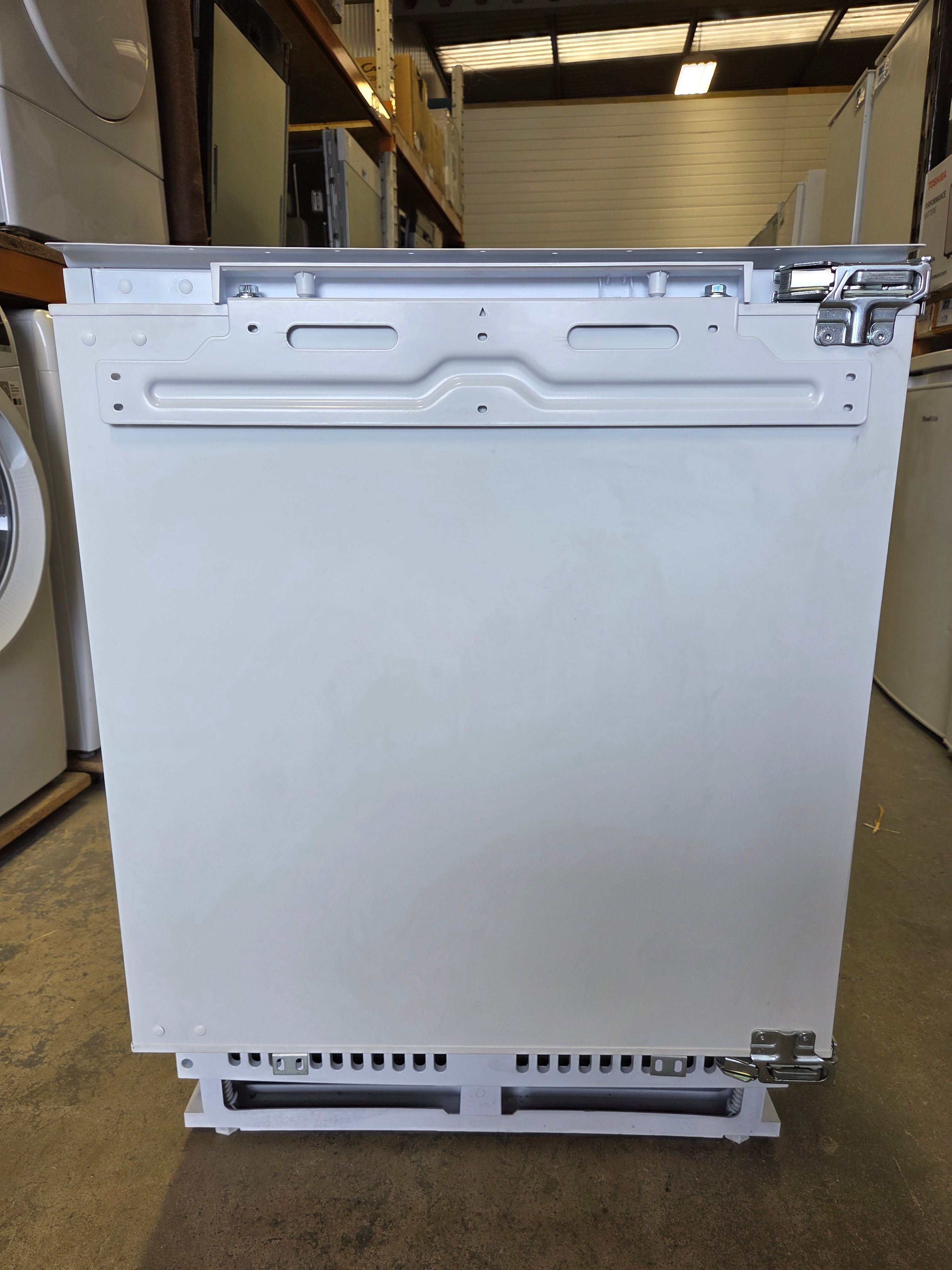 Candy CMLS68EWK Undercounter Integrated Fridge - White