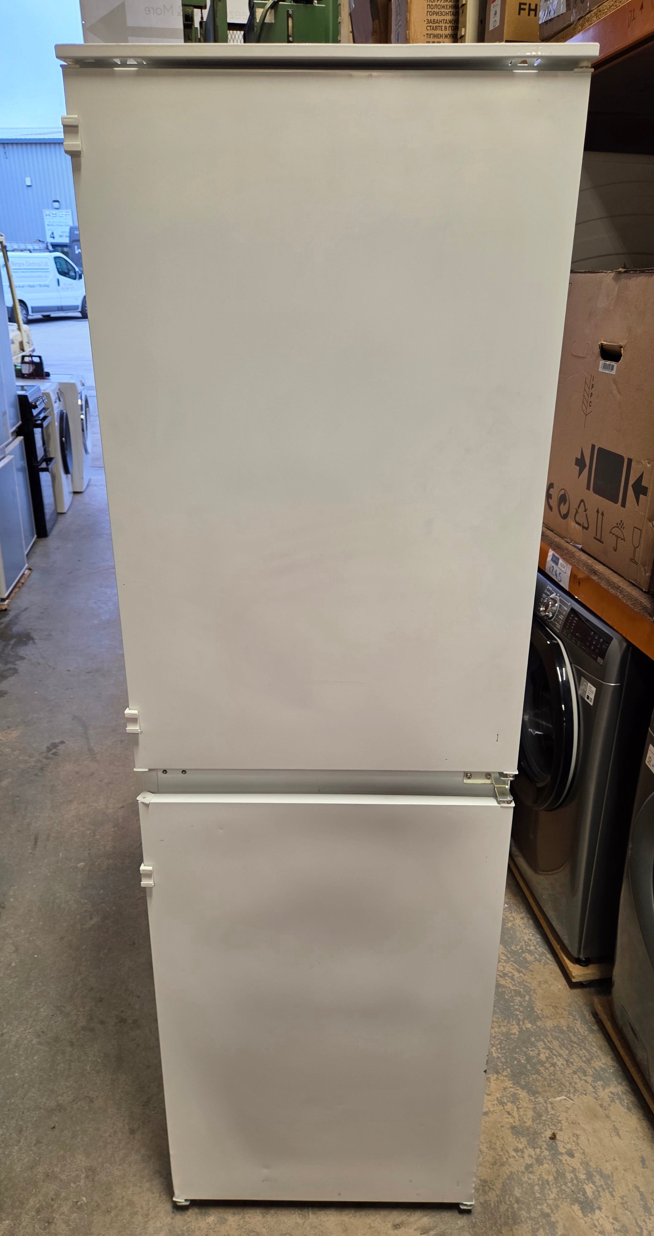 ELECTROLUX ENN2743AOV