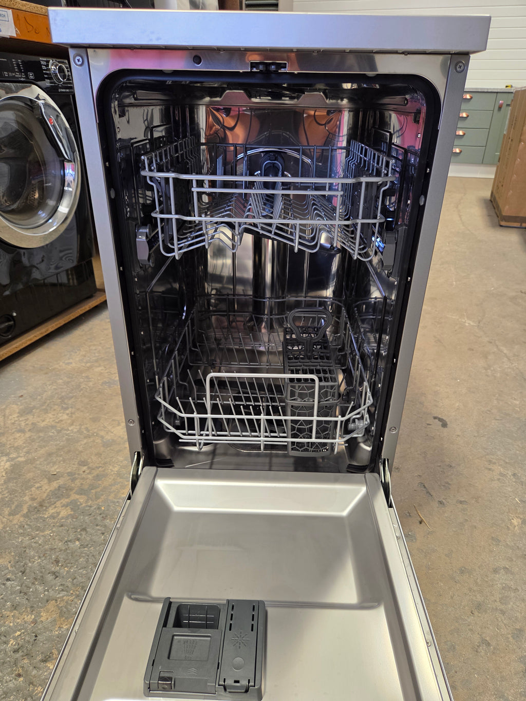 Hoover HF0C3SB0FX-80 Slimline Freestanding Dishwasher - Silver