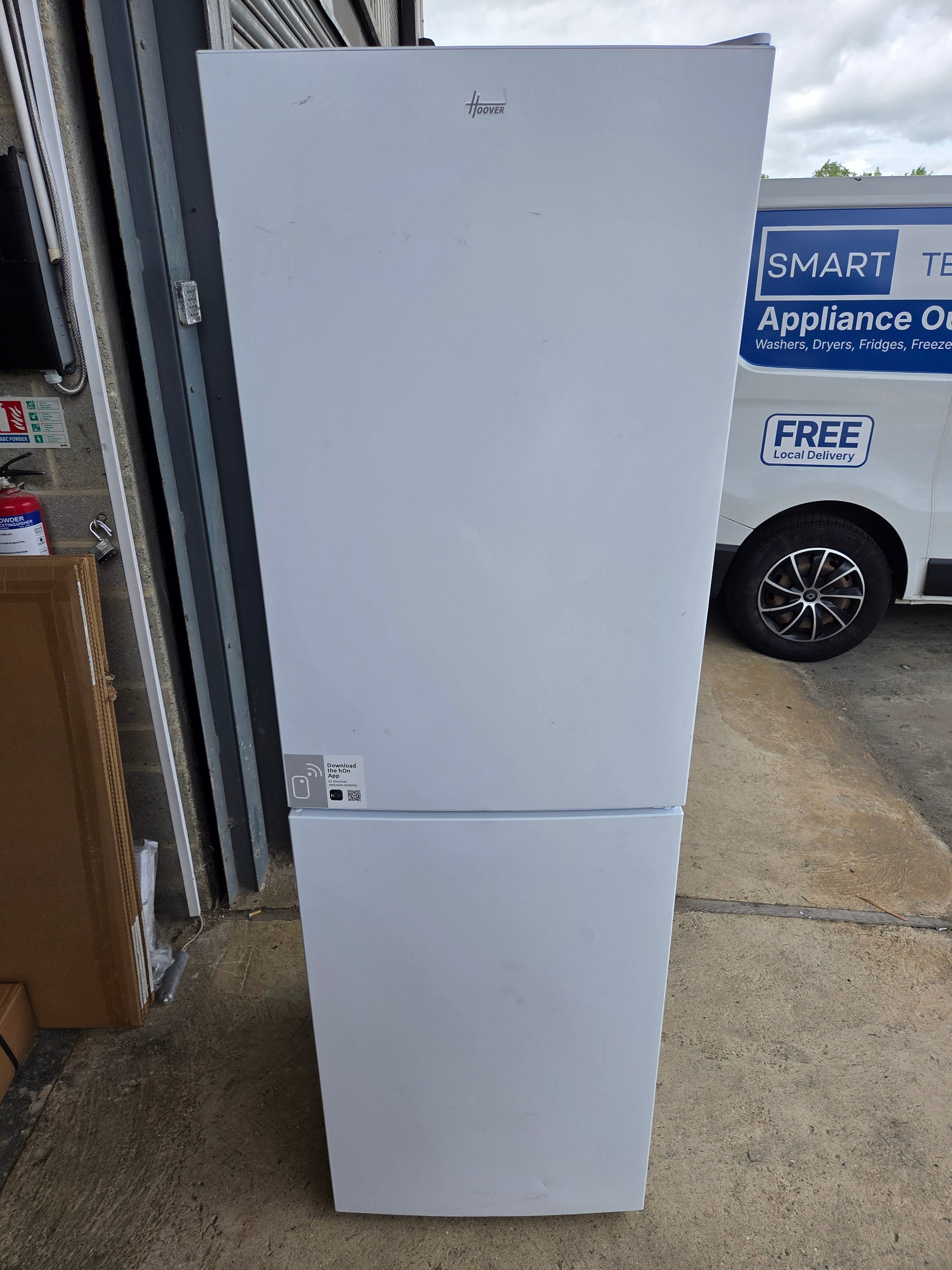 HOOVER HOCT3L517EWK 50/50 Fridge Freezer