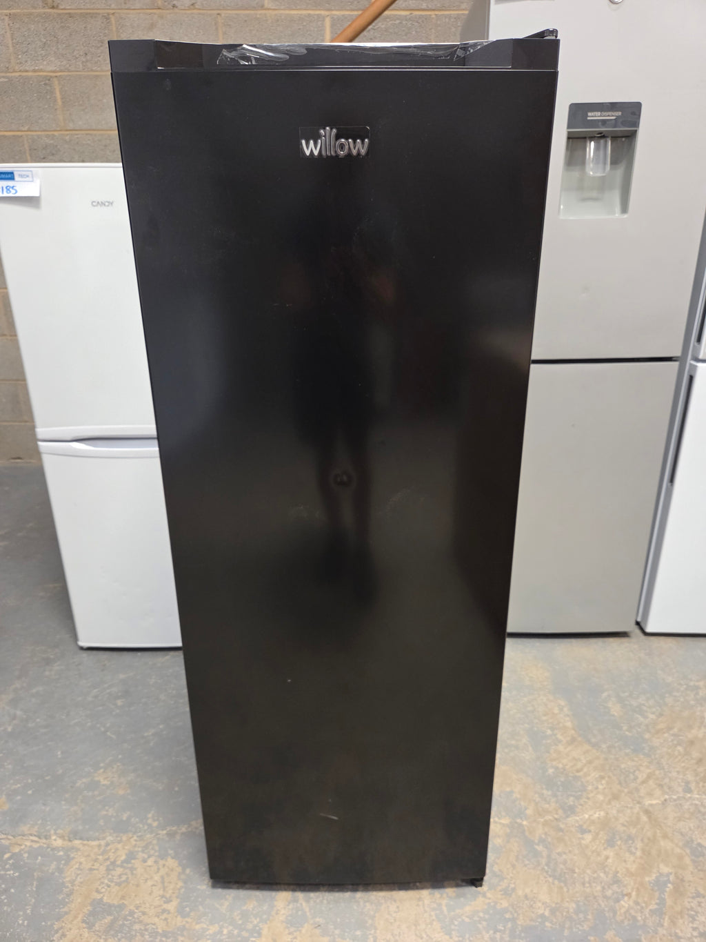 Willow WTL55B 241L Tall Larder Fridge – Black