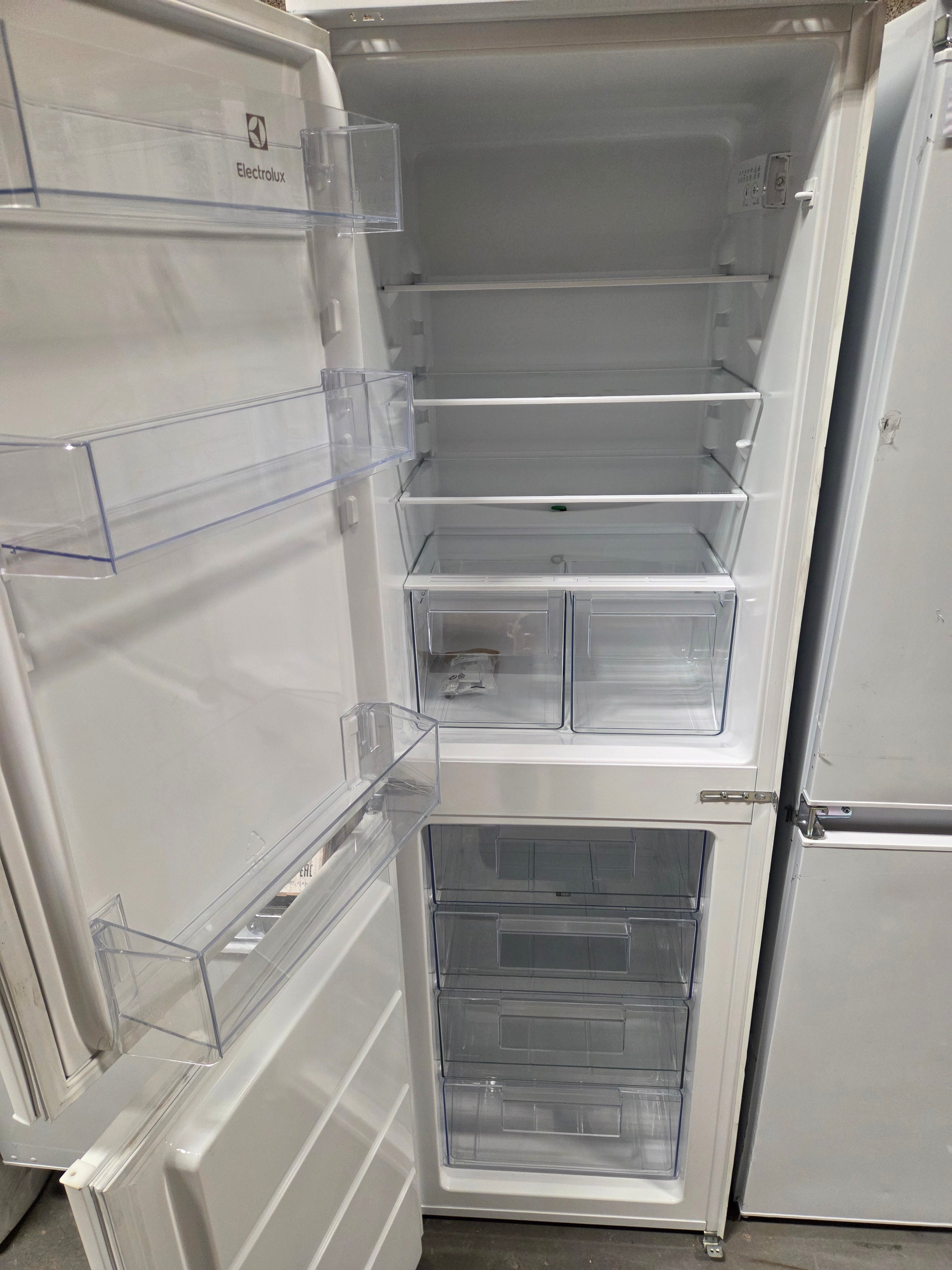 ELECTROLUX LNS5LE18S5