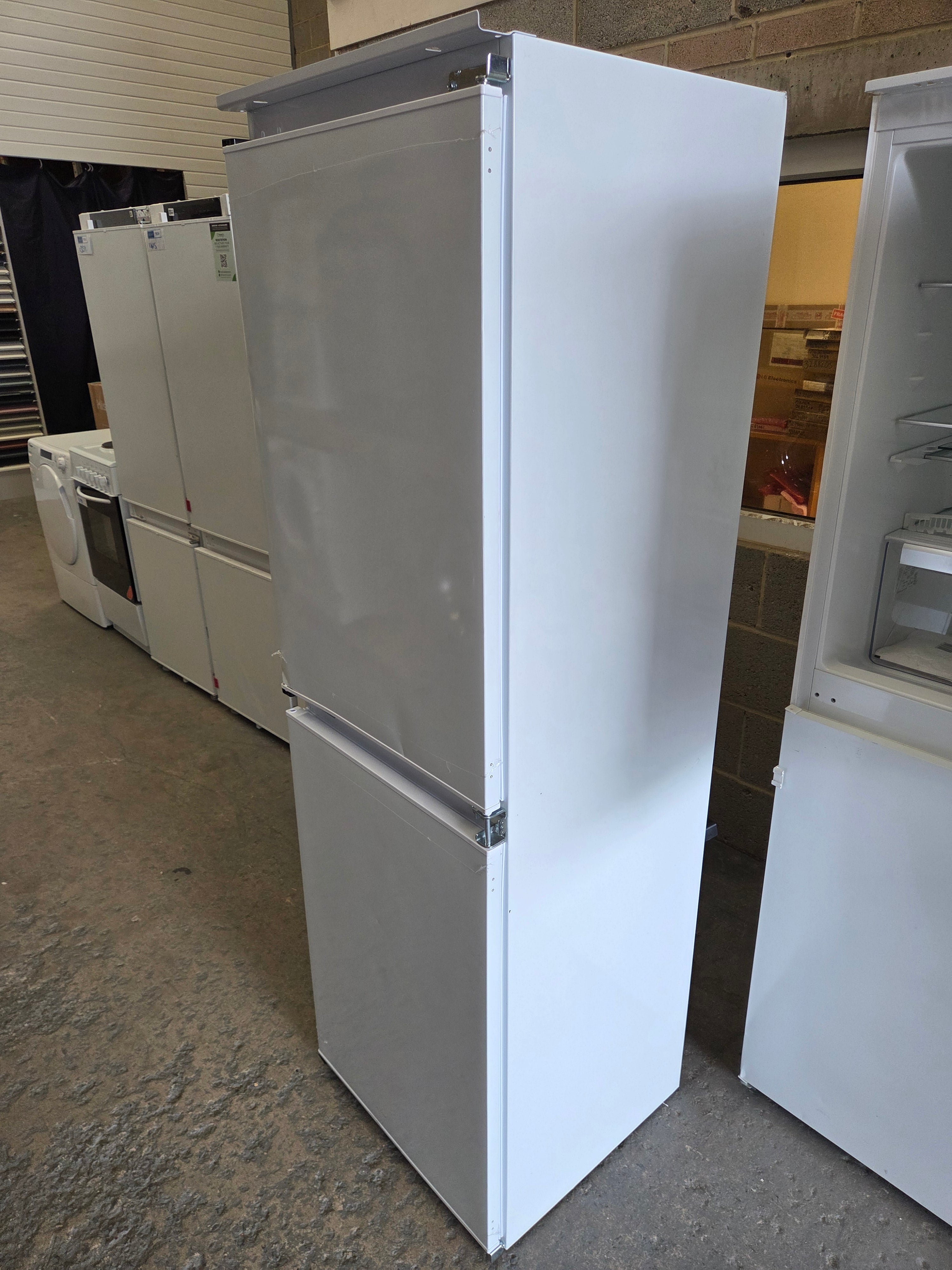Hoover HOB50S518EK Integrated 50/50 Fridge Freezer - White