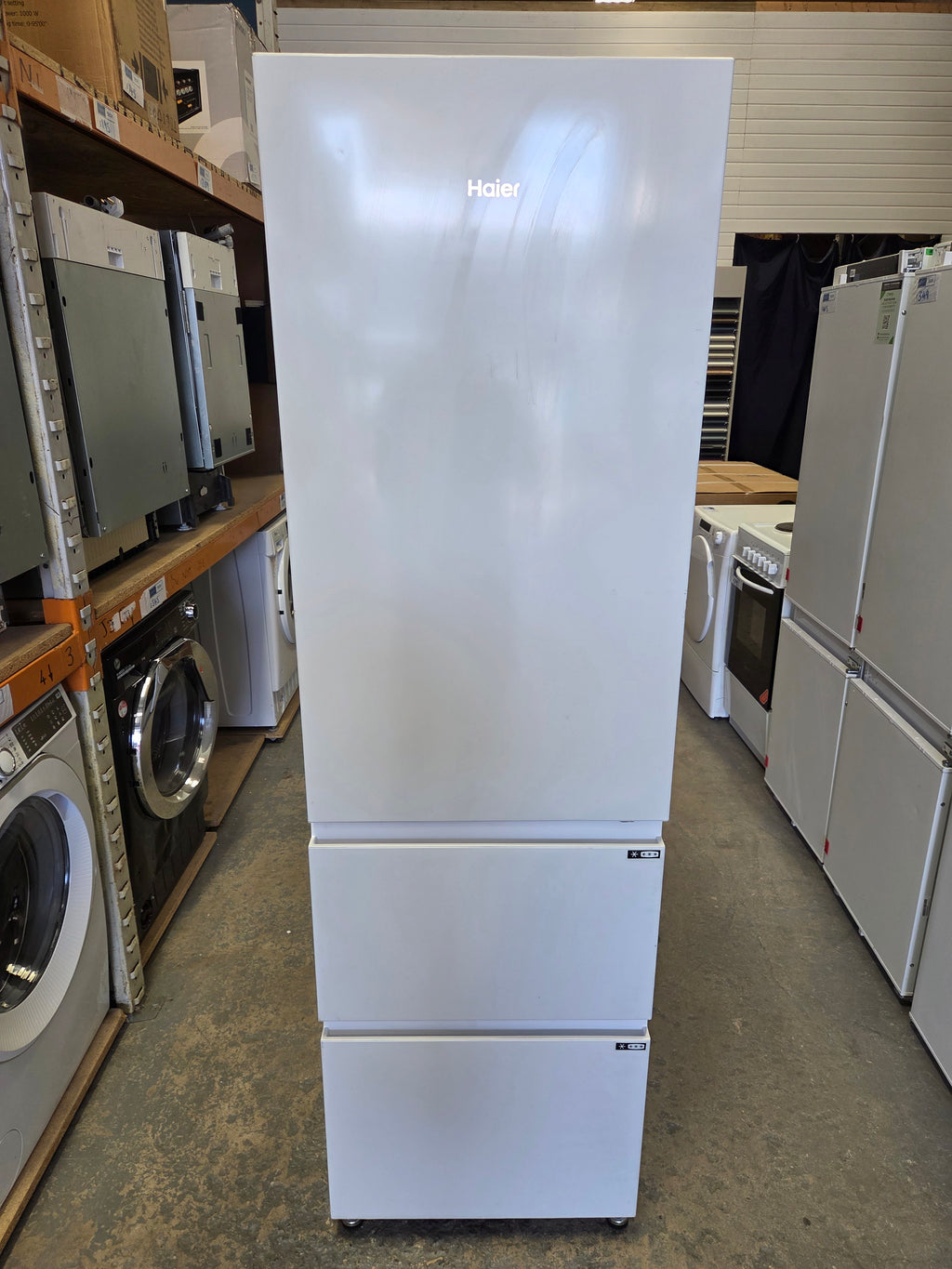 Haier HTR3518ENMWK 60/40 Frost‑Free Fridge Freezer – White