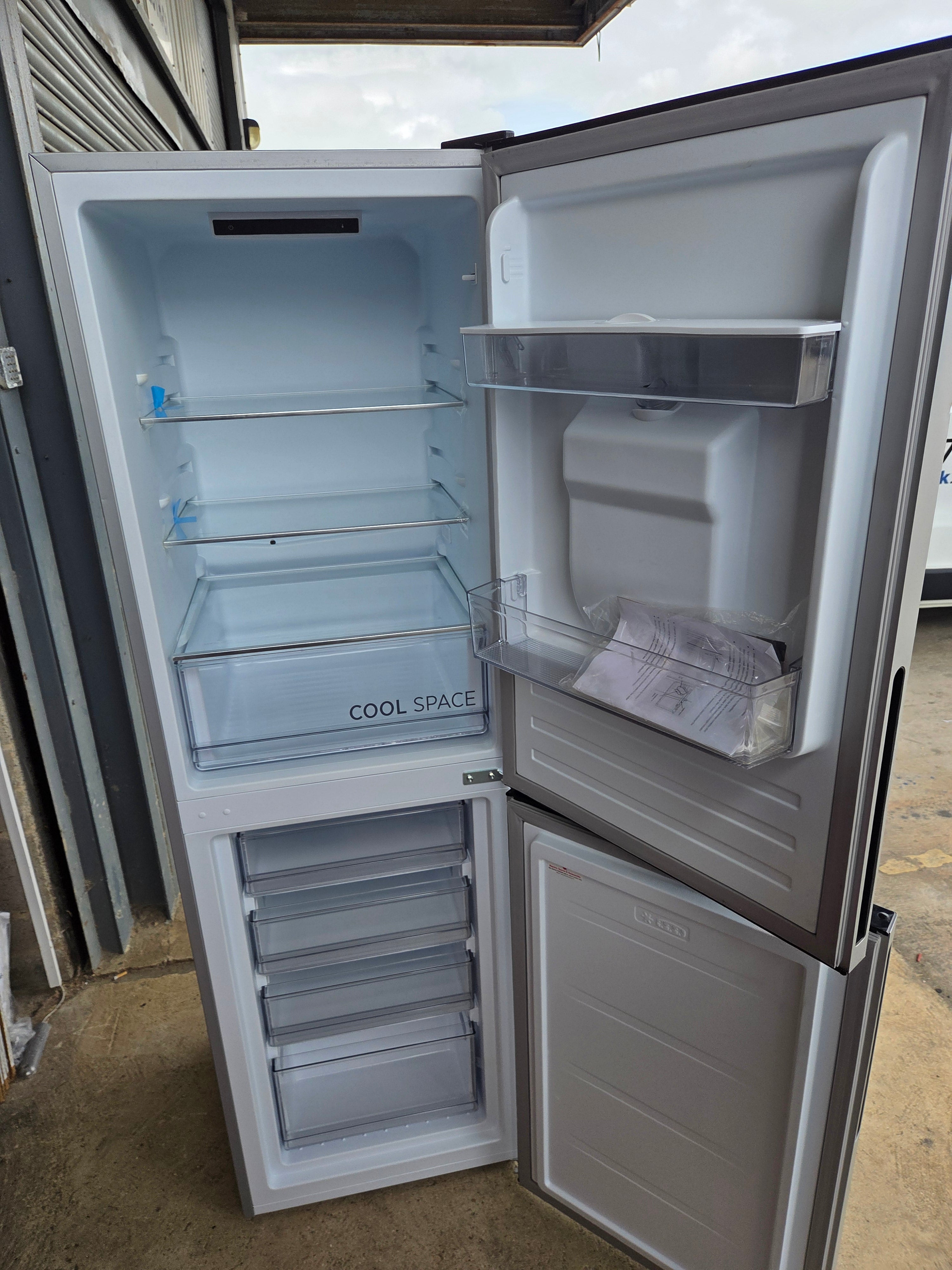 HOOVER HOCT3L517EWSK 50/50 Fridge Freezer