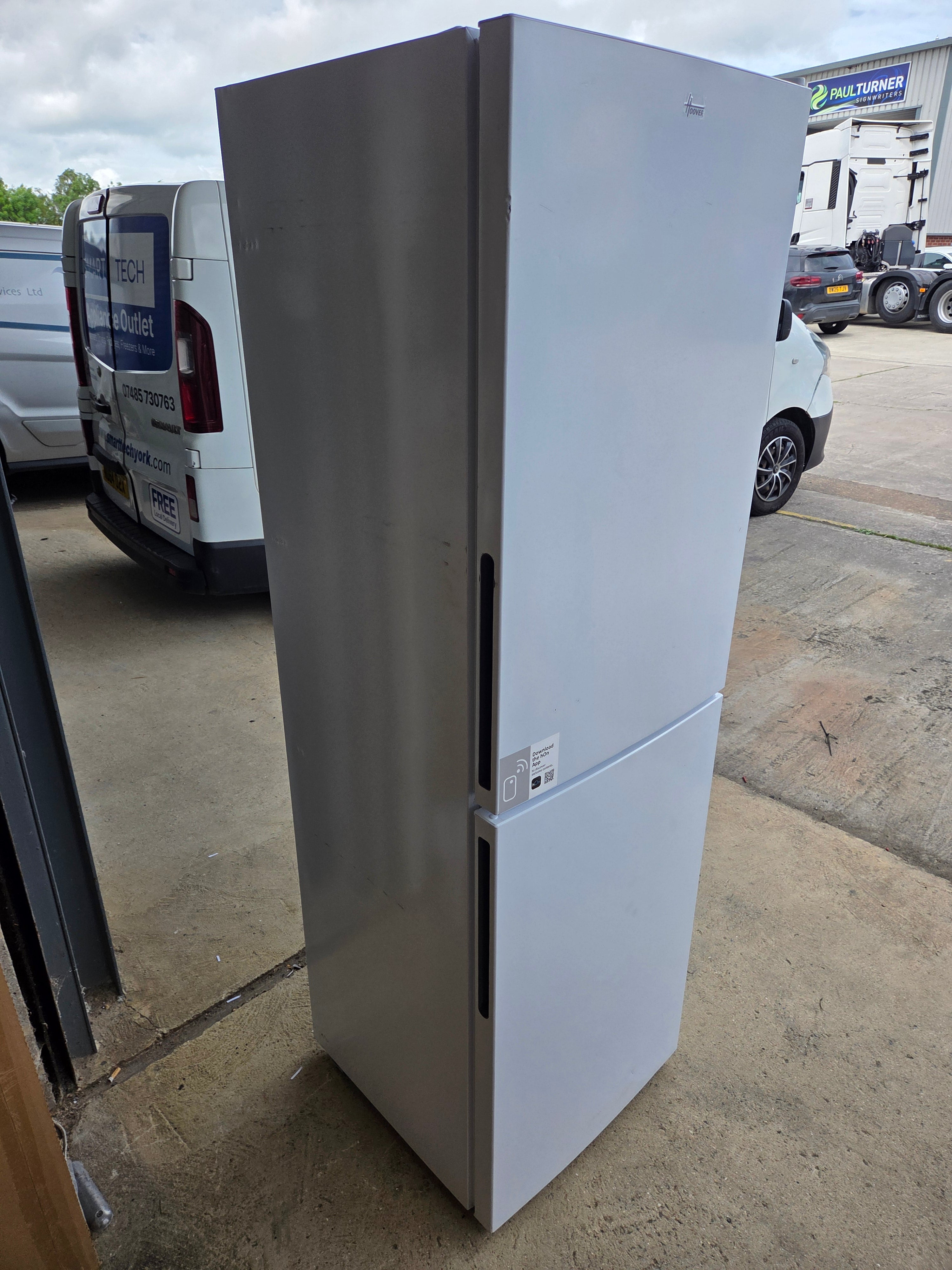 HOOVER HOCT3L517EWK 50/50 Fridge Freezer